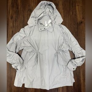NWOT Fabletics women’s XXL raincoat